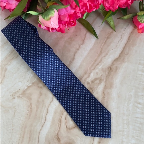 Banana Republic 100% silk tie NWT blue print Father’s Day gift idea! - Picture 2 of 5